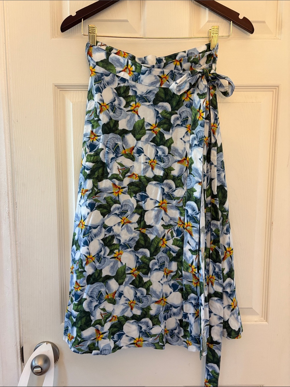 Vintage American Apparel Floral Wrap Skirt in White & Green - M/L